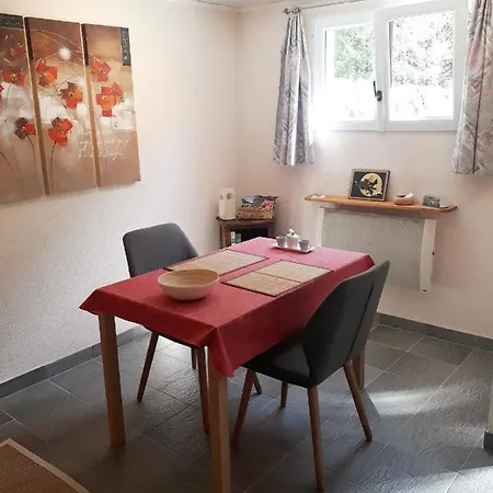 D'hotes La Choume Bed & Breakfast